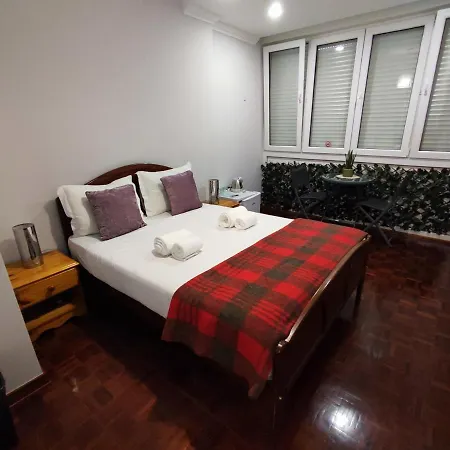 Pensjonat With Ac In Penha De Franca,